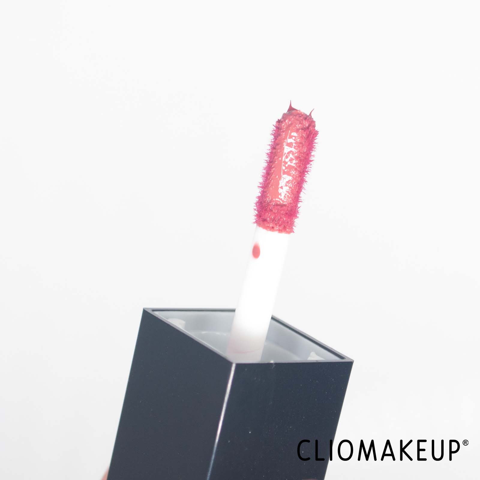 cliomakeup-recensione-rossetto-elf-glossy-lip-stain-5