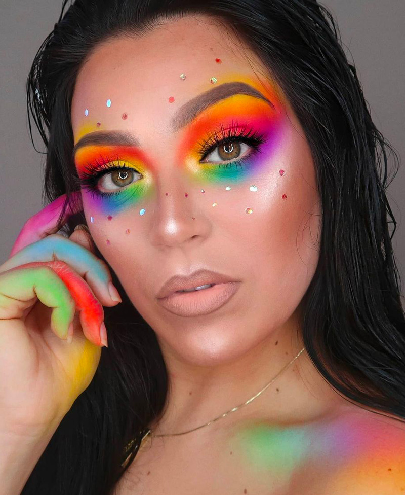 cliomakeup-trucco-semplice-carnevale-2024-trucco-adulto-colorato