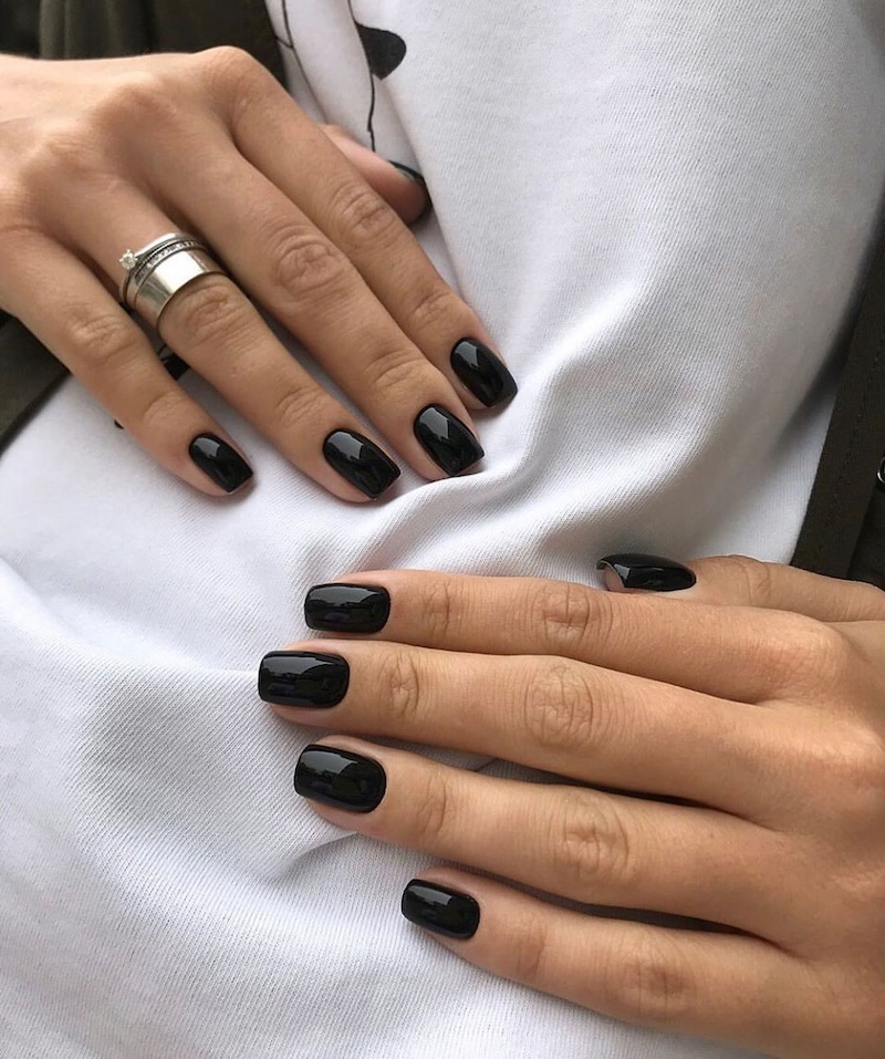 cliomakeup-unghie-semplici-2024-8