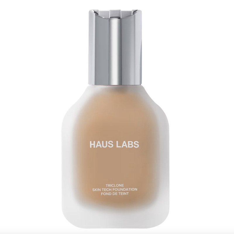 cliomakeup-make-up-minimalism-haus-labs-triclone-skin-tech-foundation