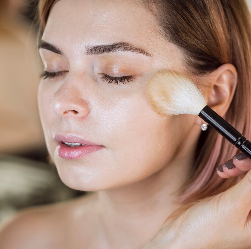 cliomakeup-make-up-minimalism-luminoso