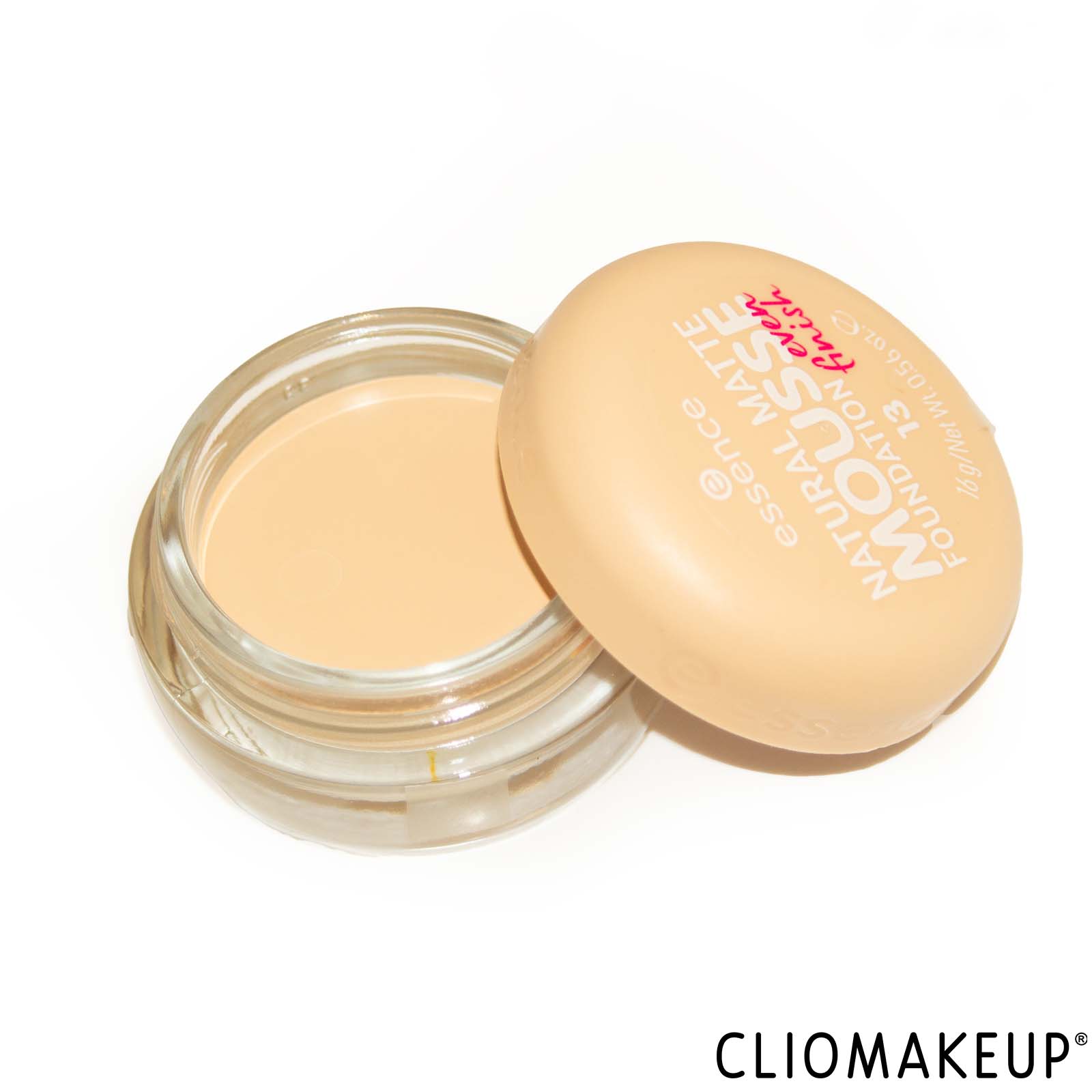 cliomakeup-recensione-fondotinta-essence-natural-matte-mousse-foundation-4