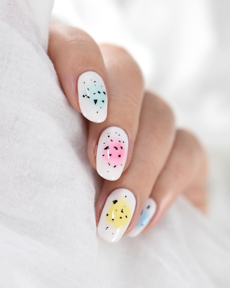 cliomakeup-unghie-pasqua-2024-12
