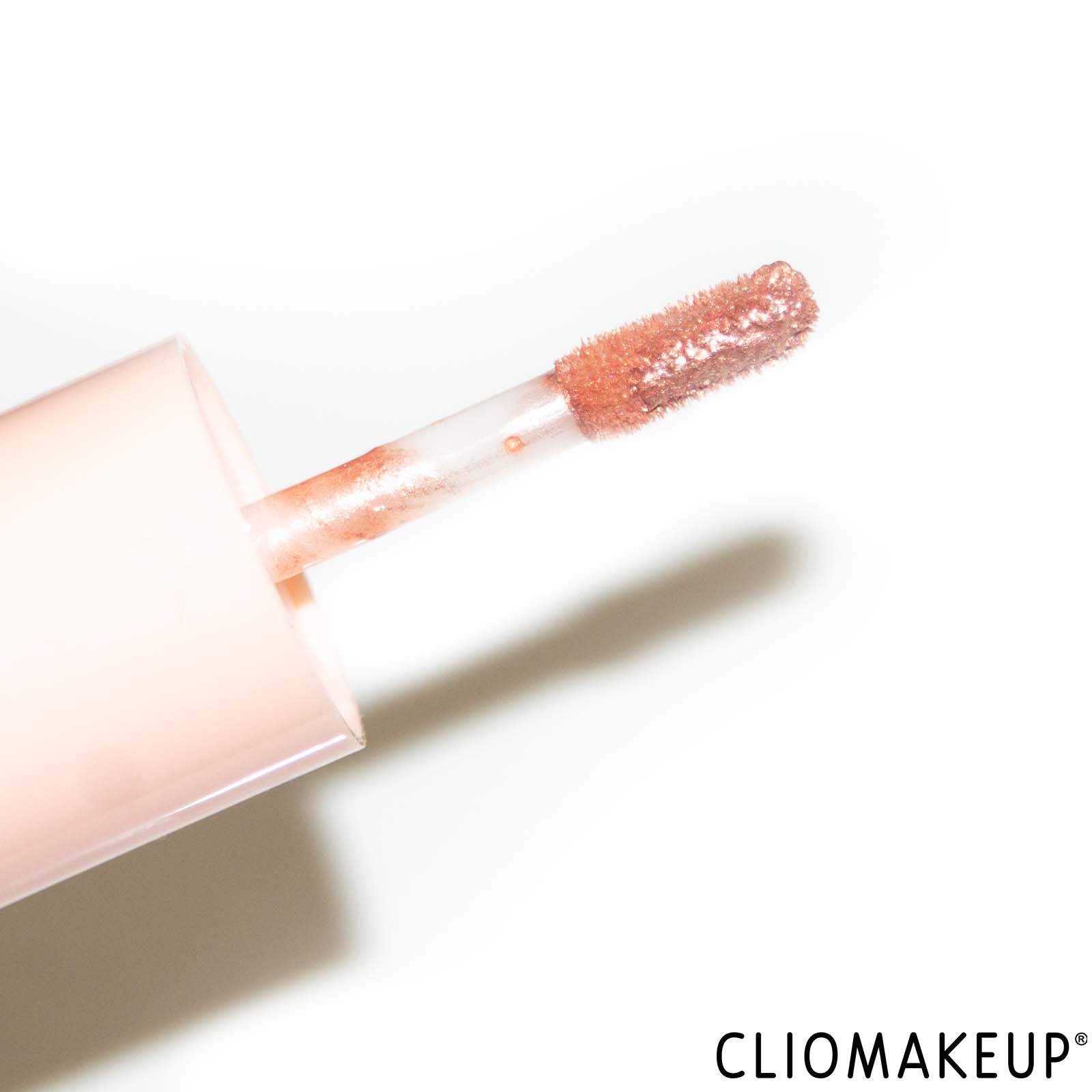 cliomakeup-recensione-ombretti-liquidi-pupa-vamp-liquid-eyeshadow-5