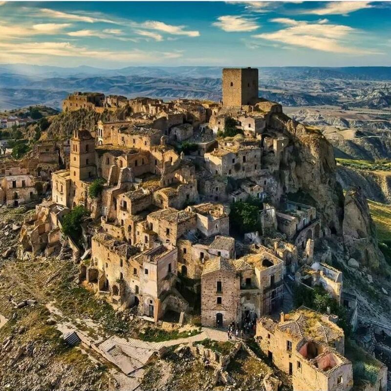 cliomakeup-viaggi-ponte-25-aprile-2024-craco