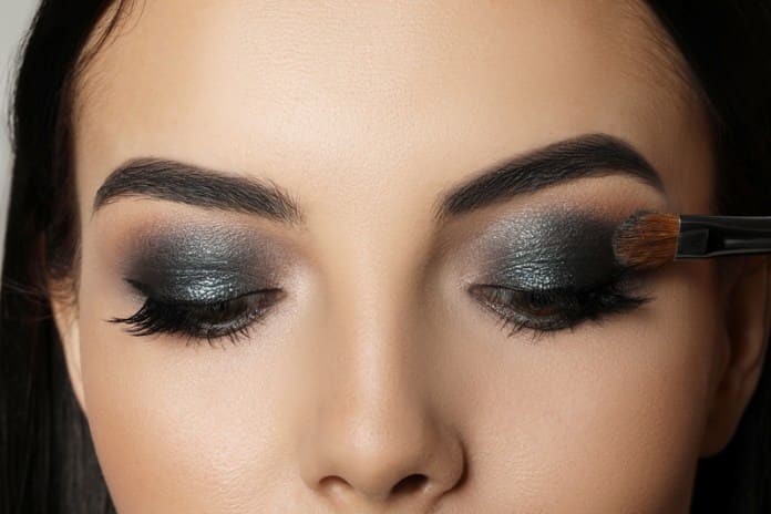 come-fare-smokey-eyes-ombretto