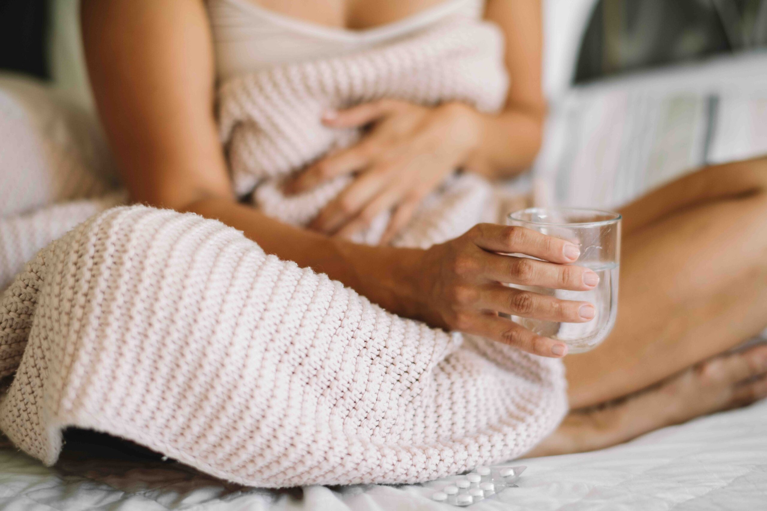 Cliomakeup-dolori-mestruali-rimedi-natural