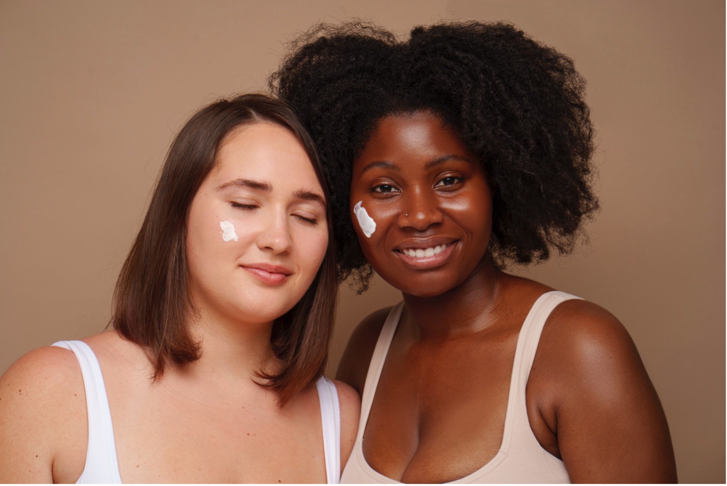 Cliomakeup-protezione-solarre-pelli-scure-abbronzate