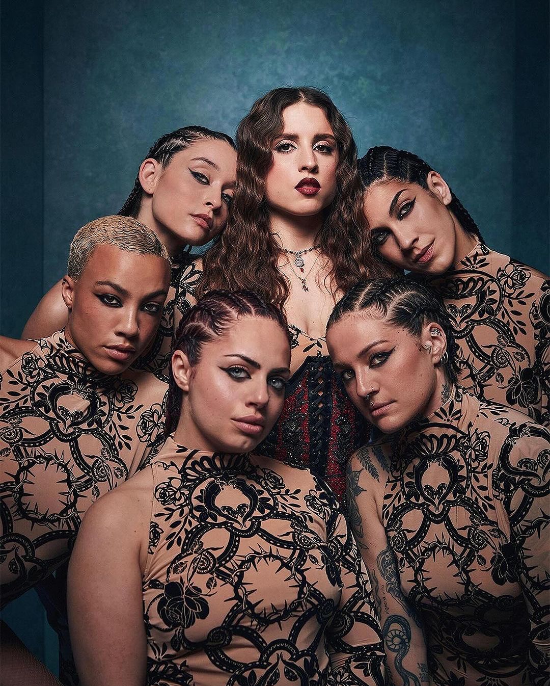 cliomakeup-angelina-mango-look-eurovision-2024-4