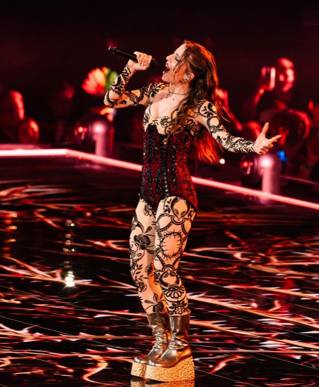 cliomakeup-angelina-mango-look-eurovision-2024-8