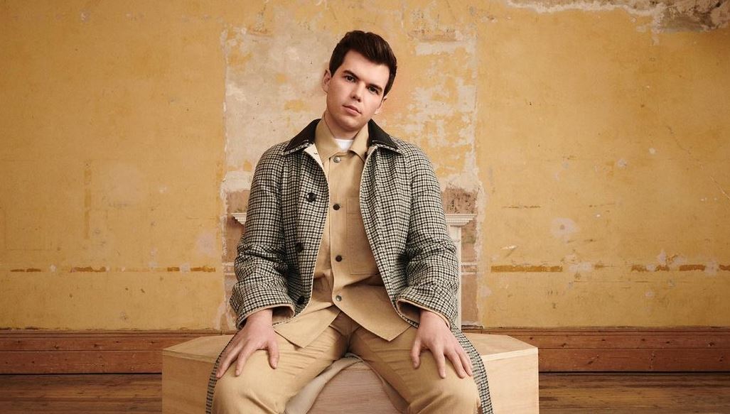 cliomakeup-luke-newton-colin-bridgerton-1-copertina