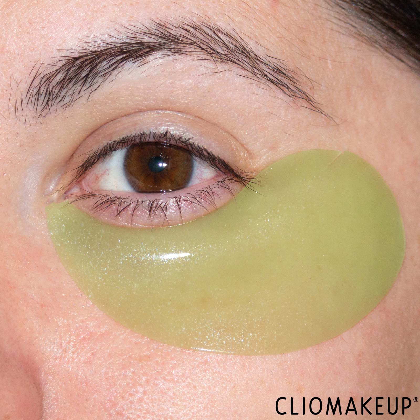 cliomakeup-recensione-patch-occhi-pixi-detoxifeye-depuffing-eye-patches-7