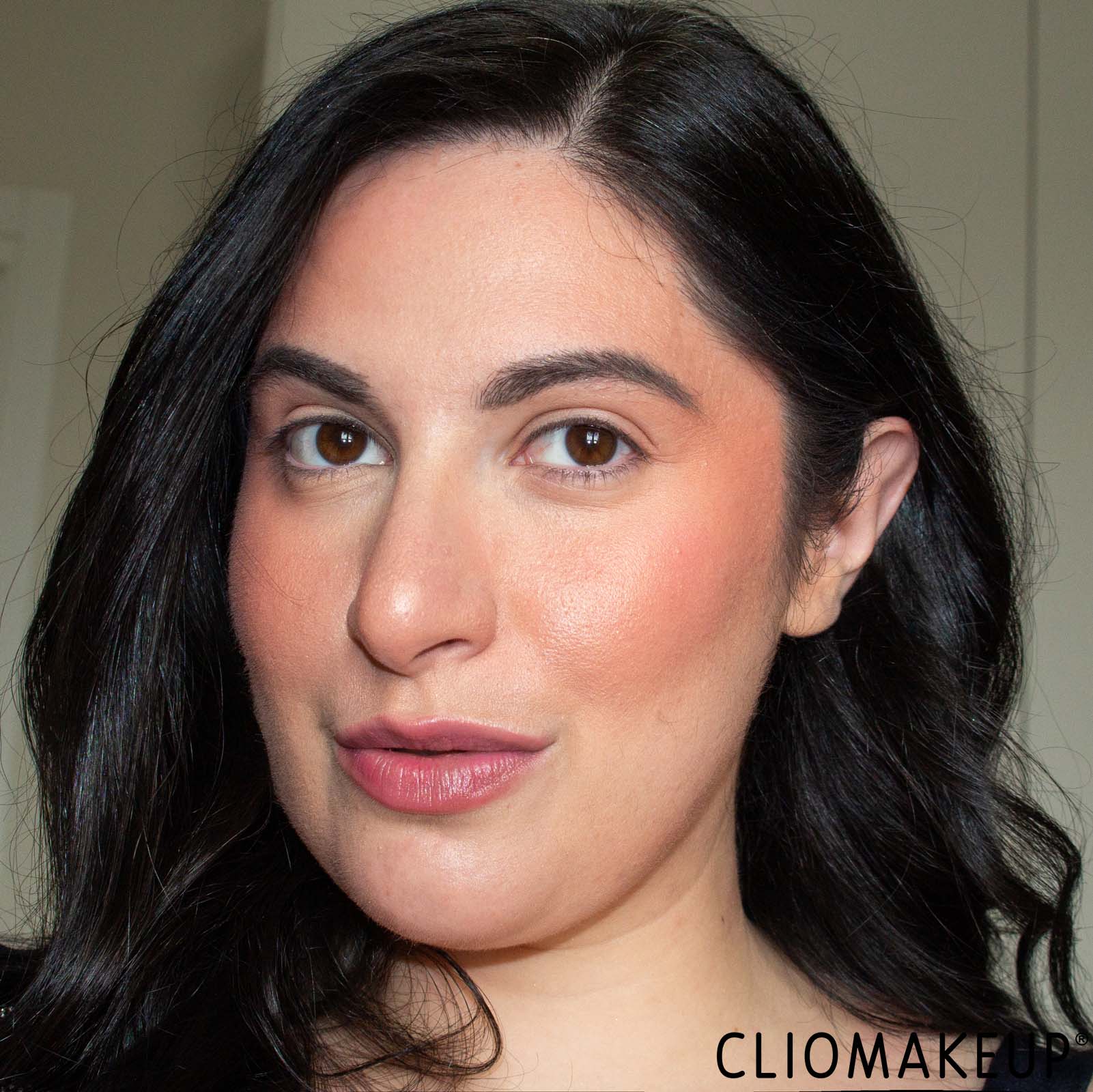 cliomakeup-recensione-spray-fissante-loreal-infallible-3-seconds-setting-spray-11