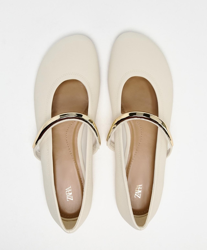come-vestirsi-bene-in-primavera-zara-ballerine-cinturino-metallico