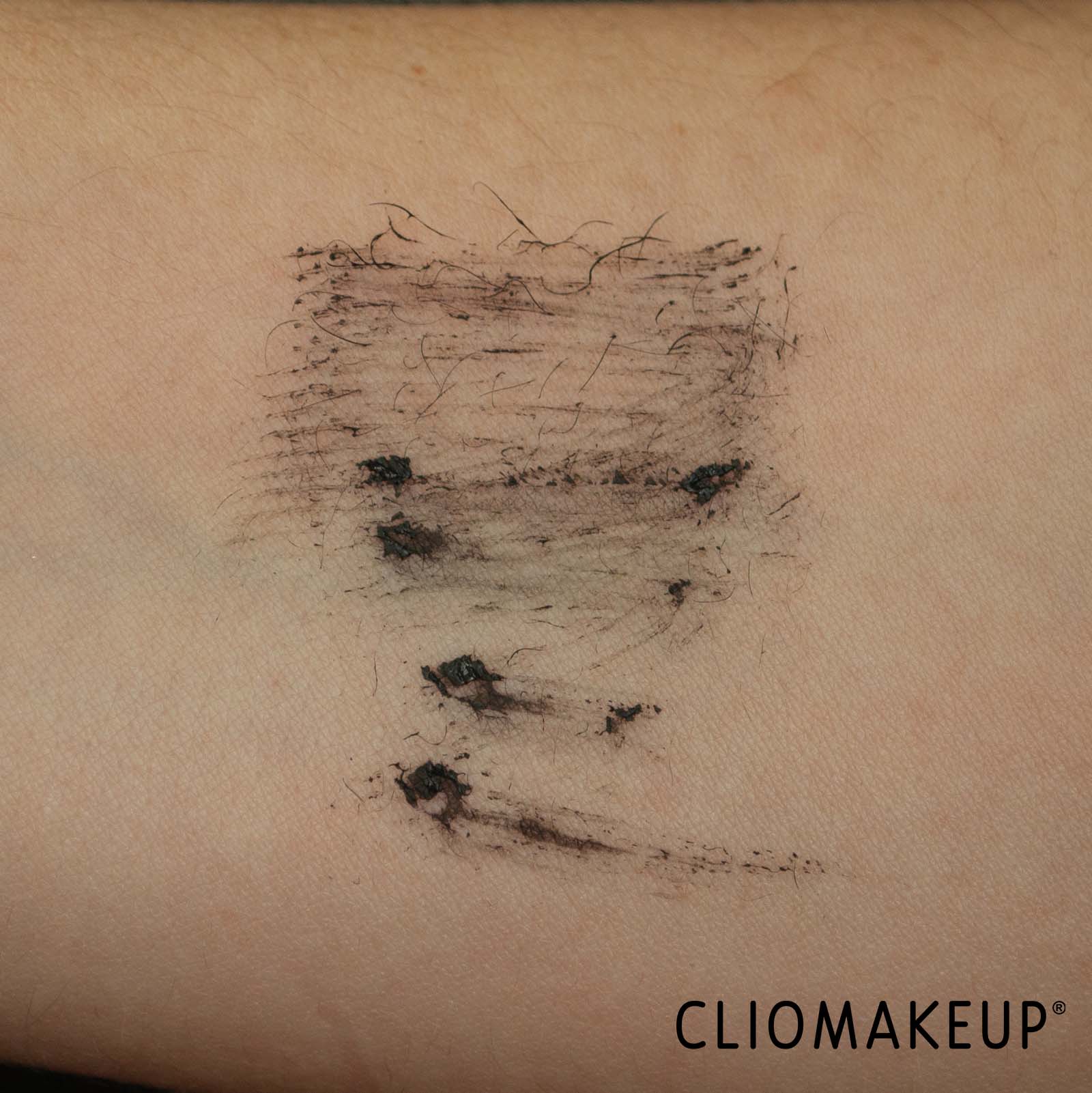 cliomakeup-recensione-mascara-pupa-vamp!-lash-extender-mascara-7