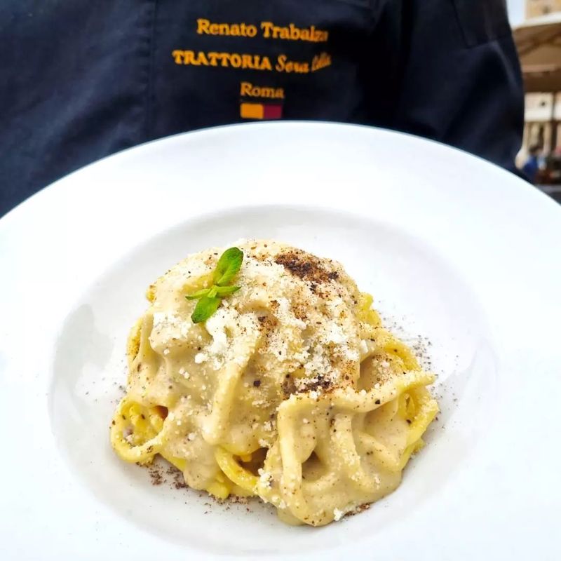 cliomakeup-dove-mangiare-cacio-e-pepe-roma-1