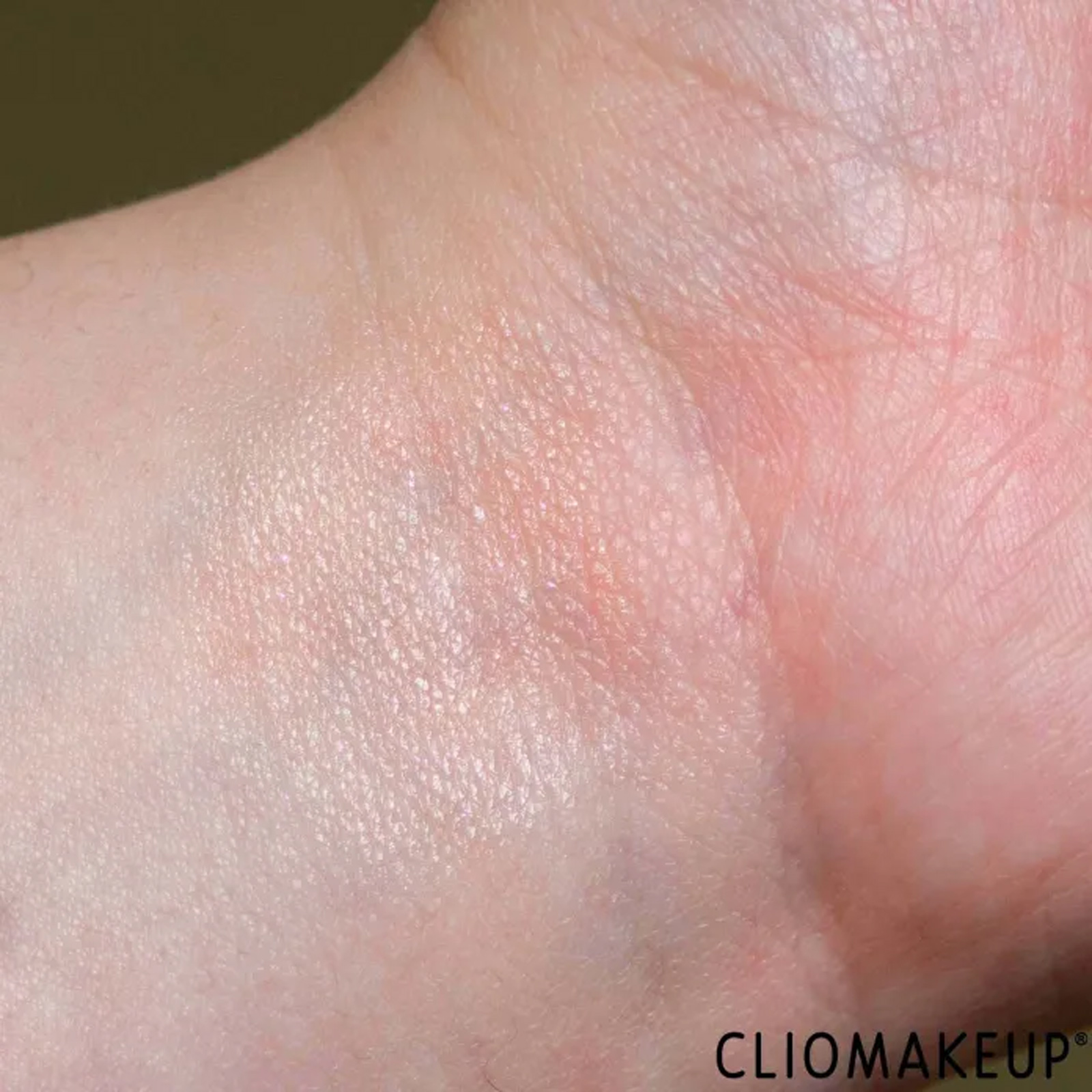 cliomakeup-recensione-balsamo-labbra-nuxe-sweet-lemon-lip-balm-7