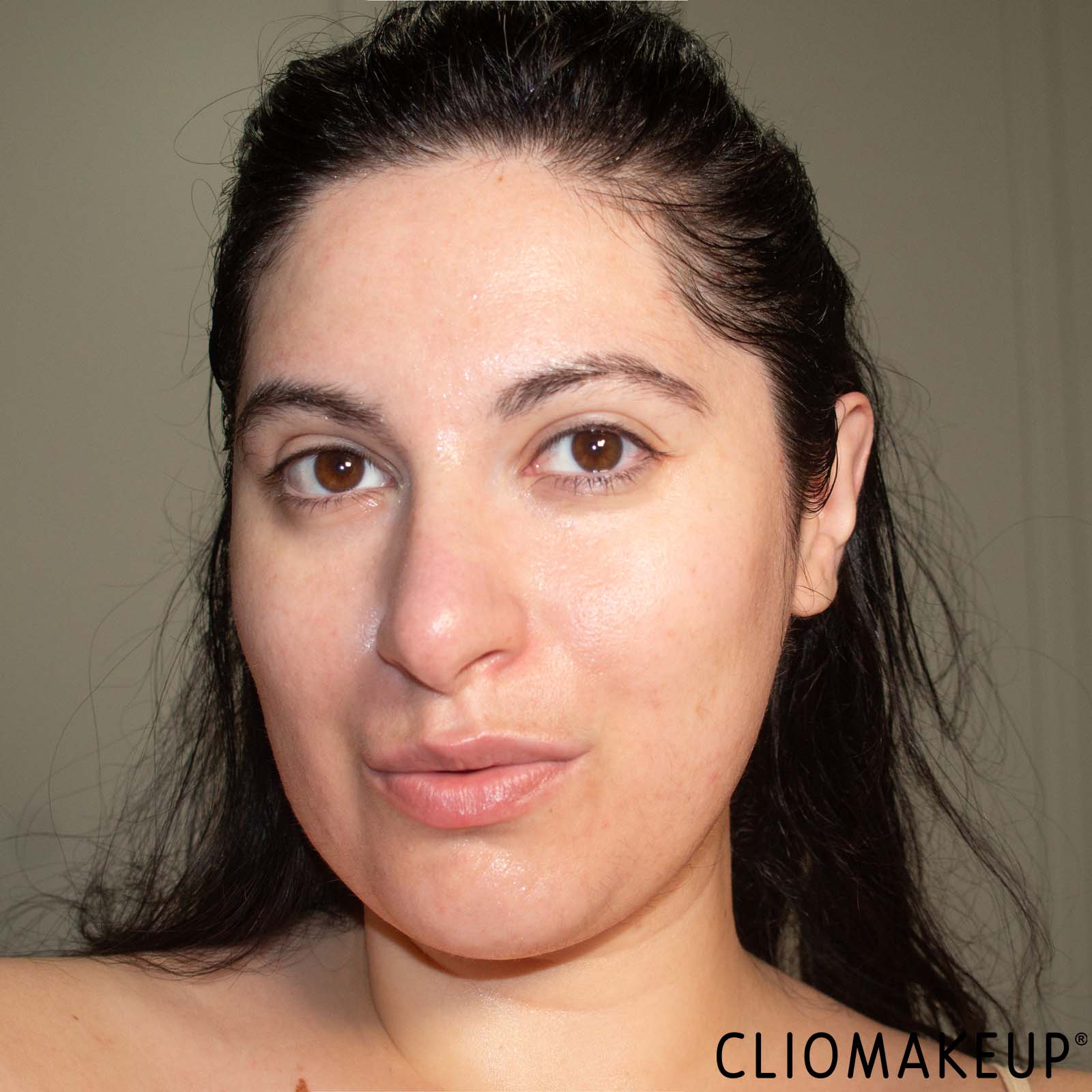 cliomakeup-recensione-maschera-viso-garnier-skinactive-pure-charcoal-black-sheet-mask-8