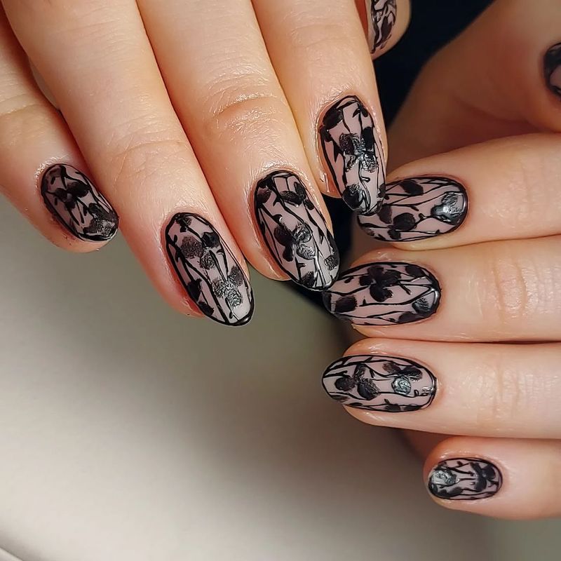 cliomakeup-unghie-black-liquirizia-10