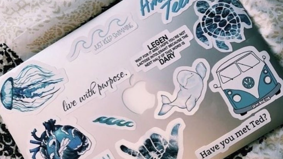 come-personalizzare-proprio-pc-stickers-washi-tape-idee-creative-perchè-personalizzare-pc-look-su-misura