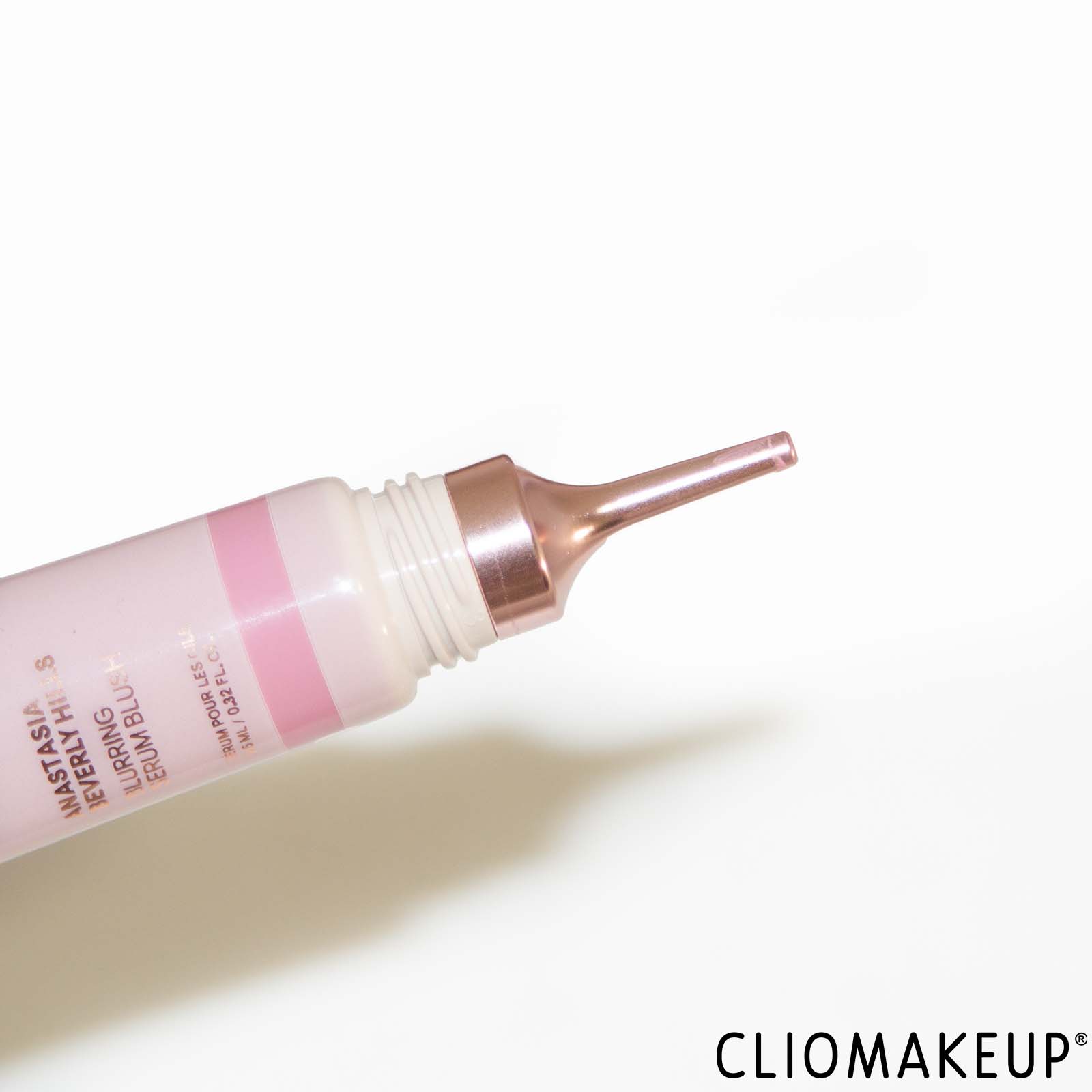 recensione-anastasia-beverly-hills-blurring-serum-blush-close-up