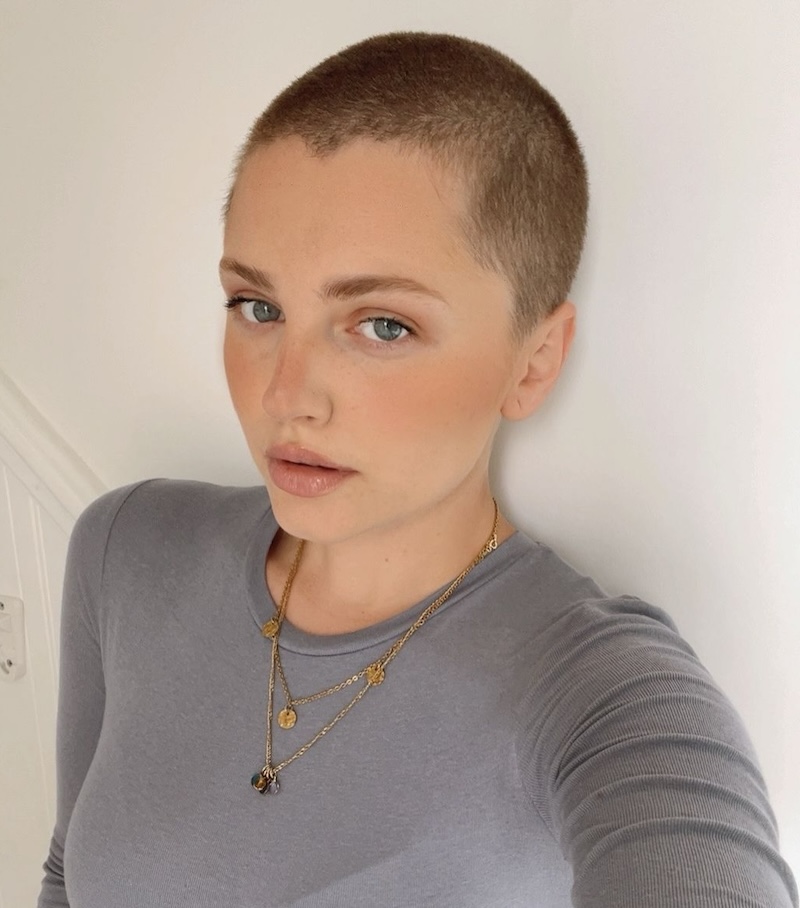 tagli-capelli-corti-cortissimi-autunno-2024-buzz-cut-castano