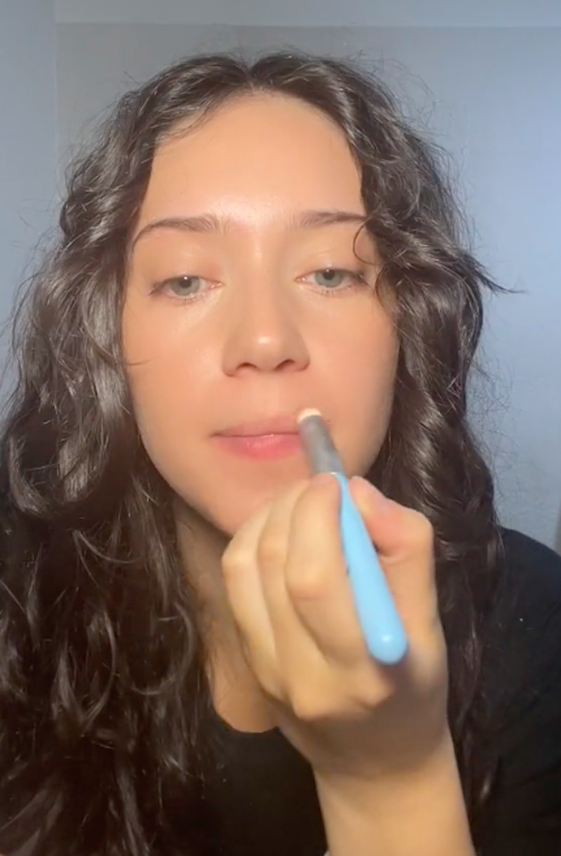 tanghulu-lips-applicazione-correttore