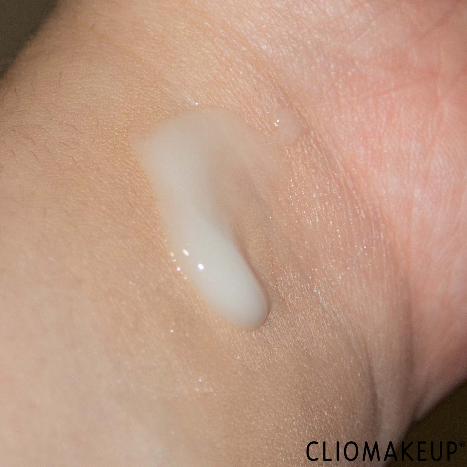 recensione-astra-crema-gel-viso-swatch