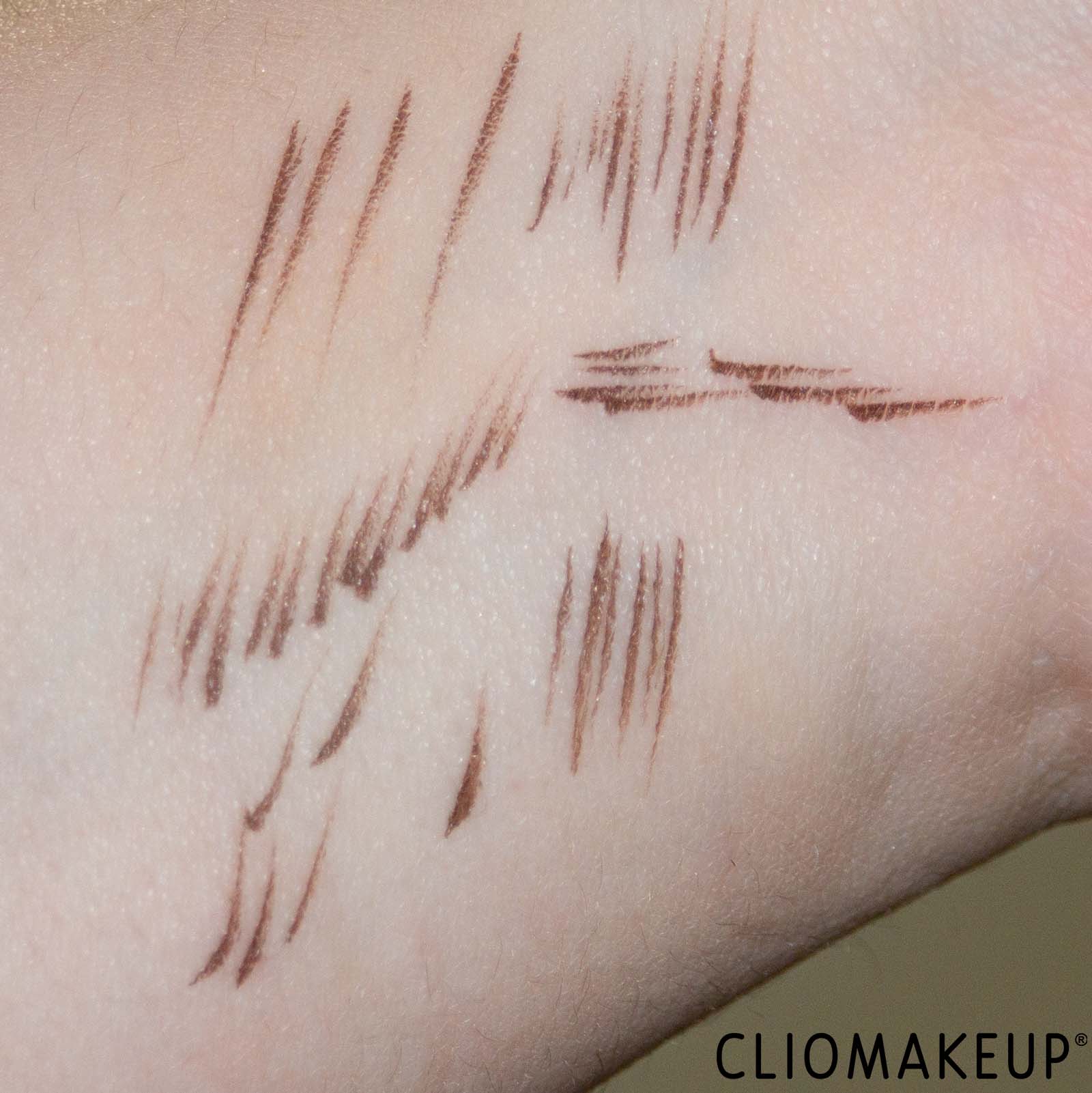 recensione-makeup-revolution-hair-stroke-brow-pen-swatch