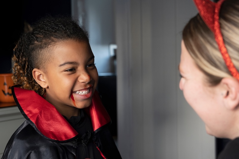 trucco-vampira-bambina-sangue-finto