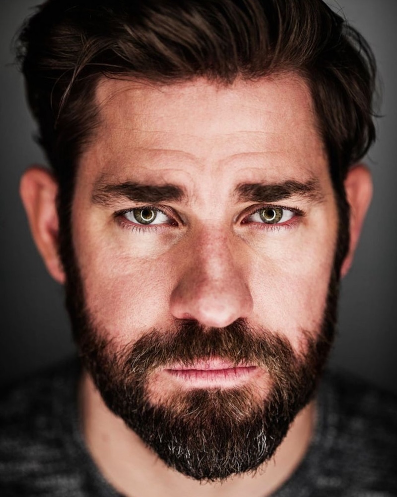 chi-e-john-krasinski-ritratto