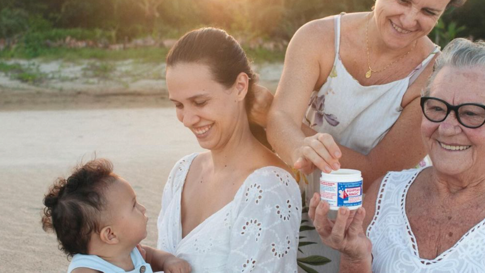 come-usare-crema-egyptian-magic-utilizzi-prodotto-famiglia