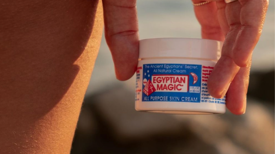 come-usare-crema-egyptian-magic-utilizzi-prodotto-naturale-abbronzatura