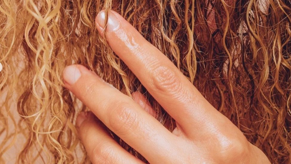 come-usare-crema-egyptian-magic-utilizzi-prodotto-naturale-cura-capelli