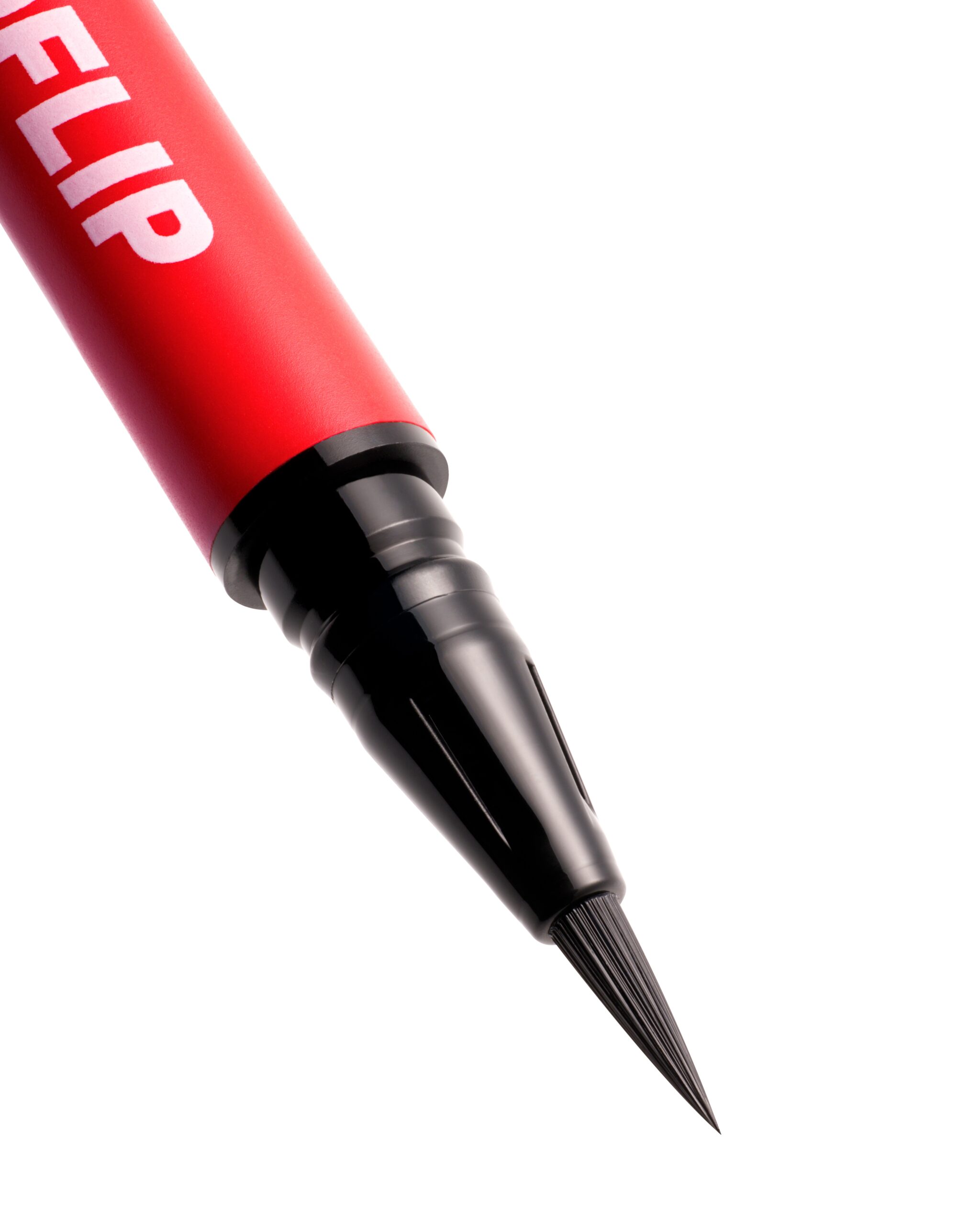 eyeliner-360FLIP-cliomakeup-dettaglio-punta-setole