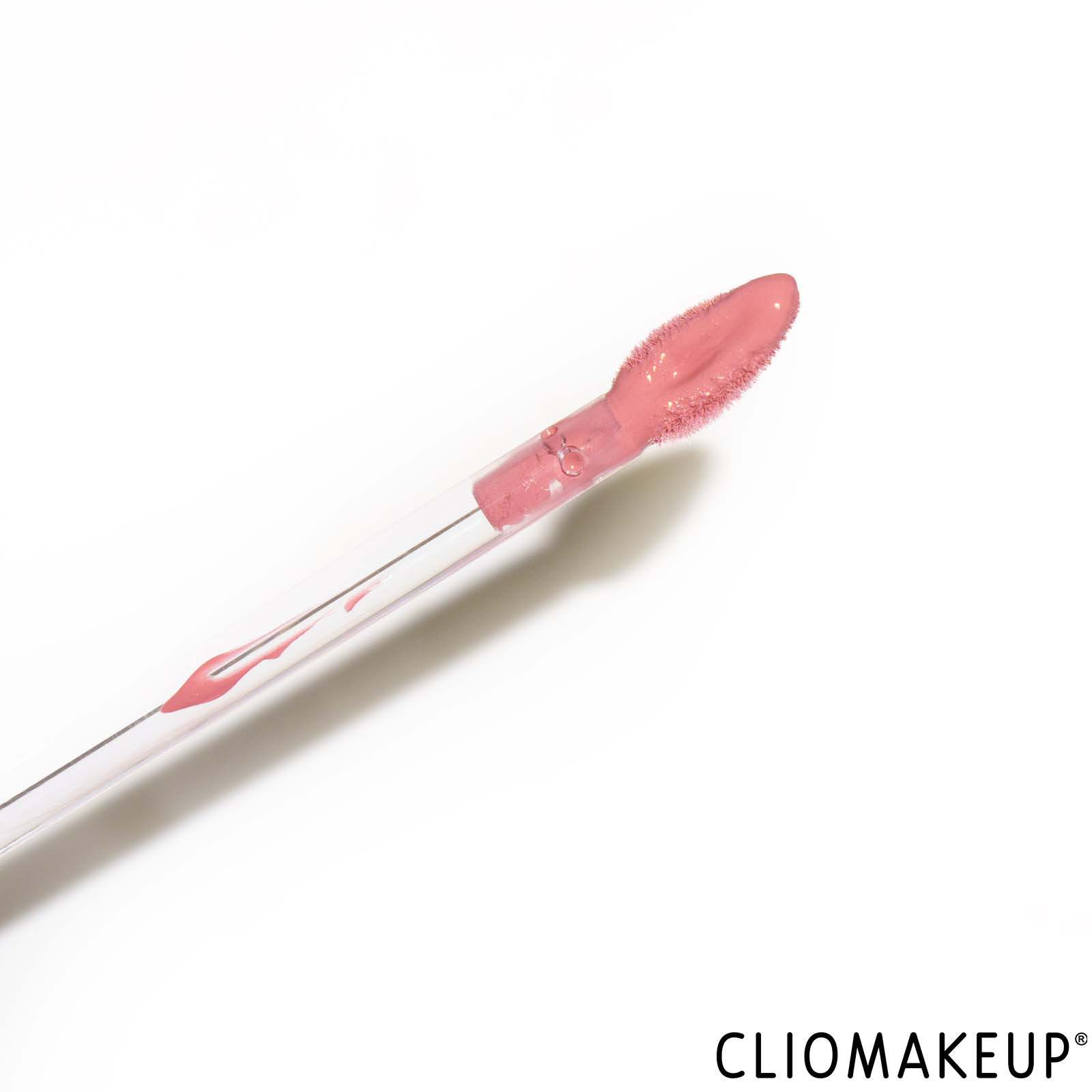 recensione-astra-lip-bondage-rossetto-liquido-vinilico-close-up