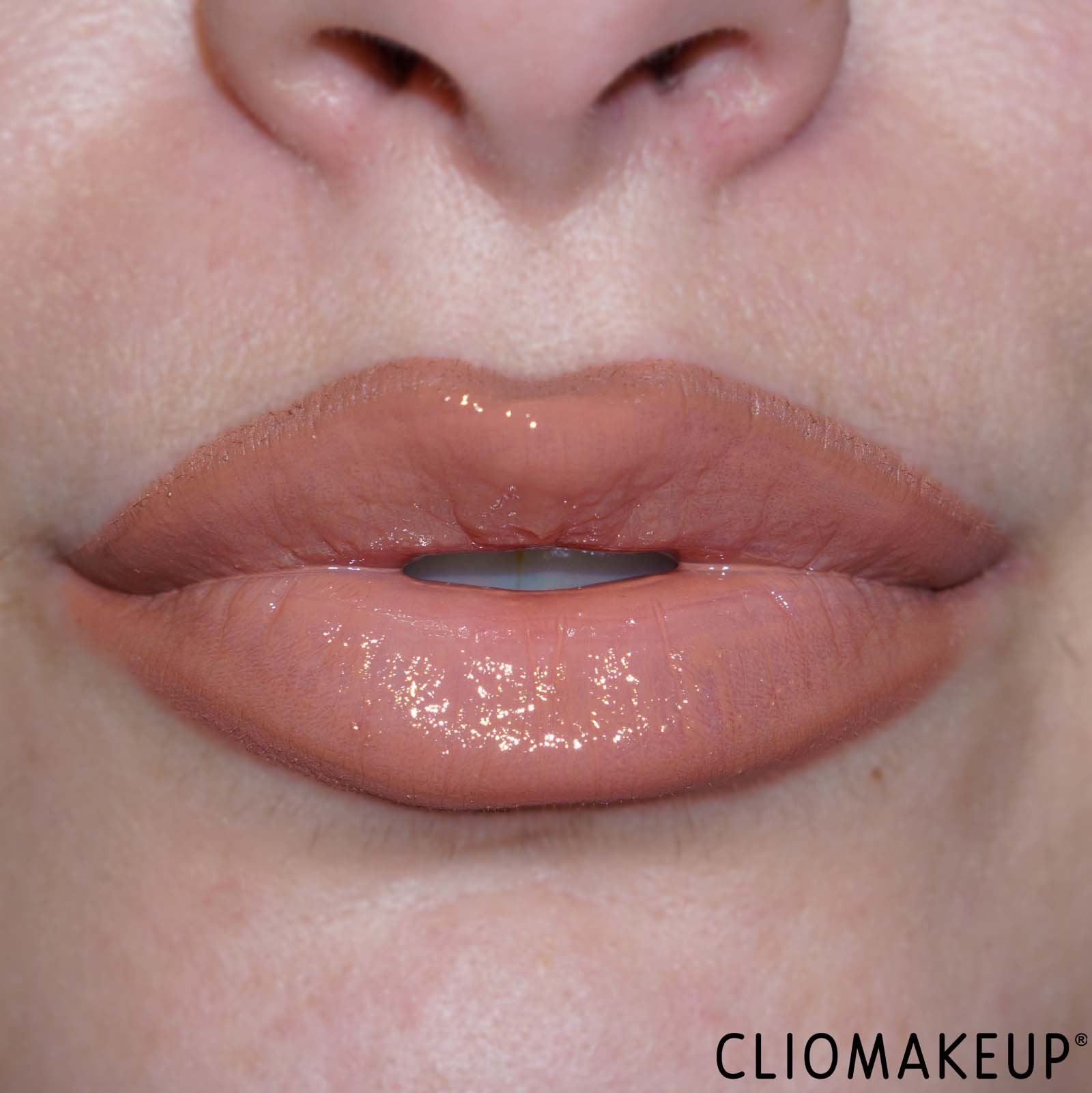 recensione-gift-set-kylie-cosmetics-holiday-set-supple-lip-glaze-precision-lip-liner-gloss