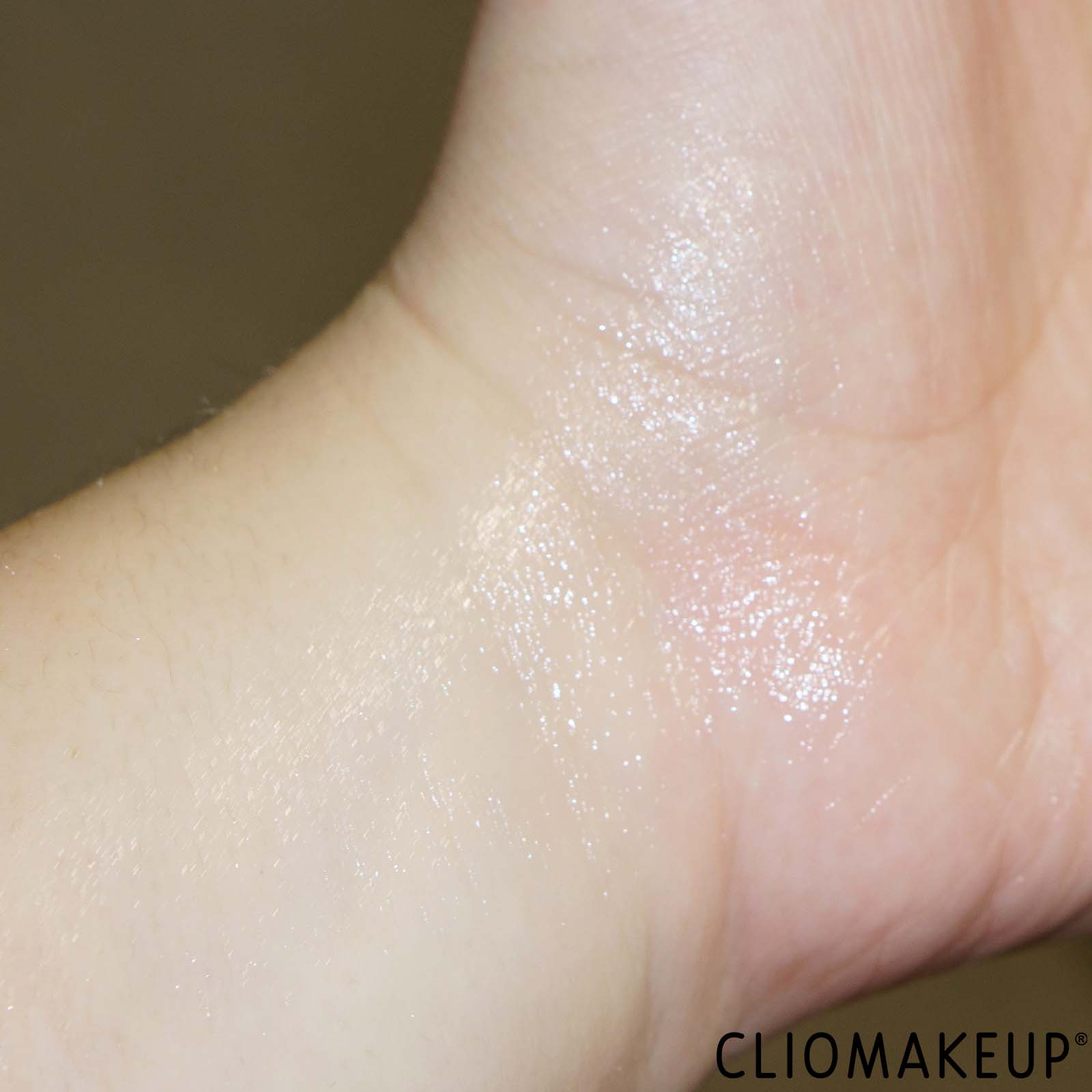 recensione-struccante-clinique-take-the-day-off-makeup-remover-swatch