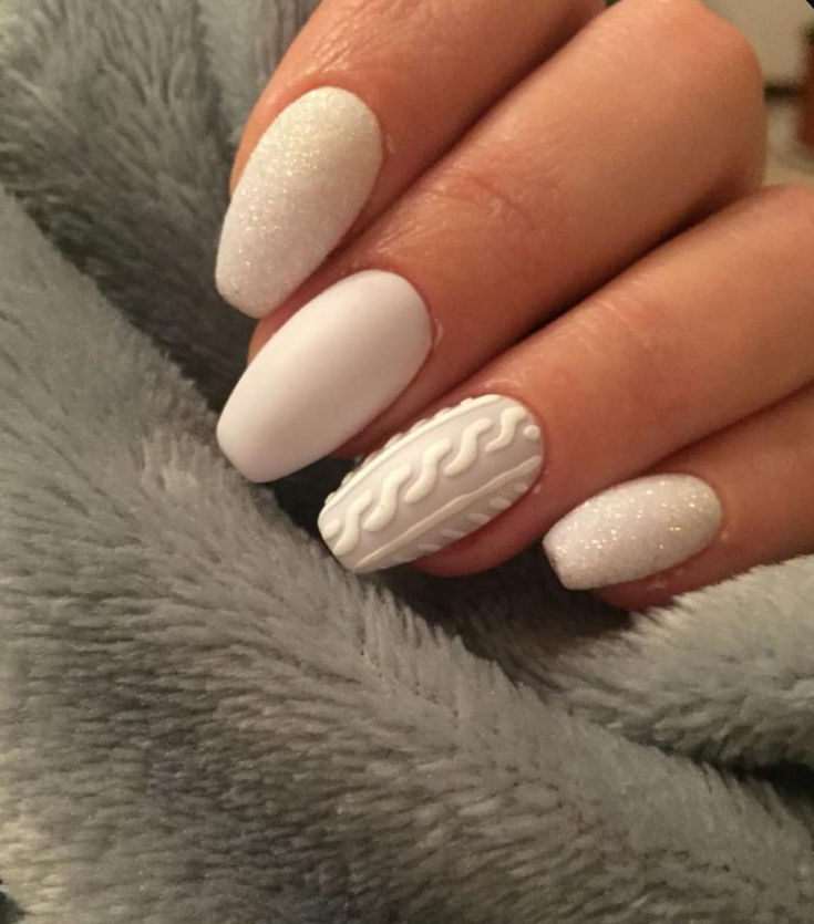 unghie-gel-natalizie-bianche-sweater-nails