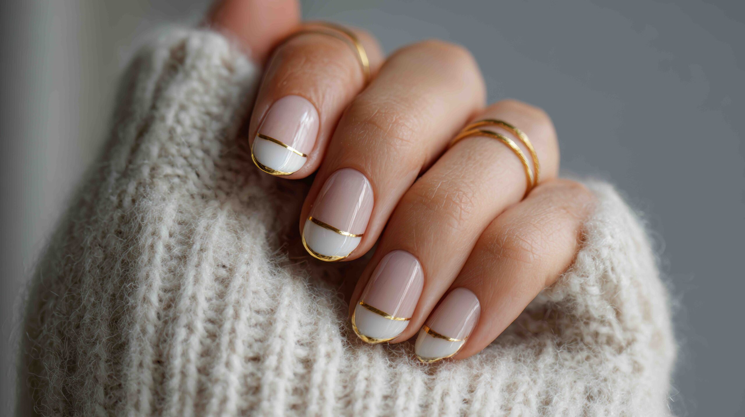 unghie-oro-french-manicure