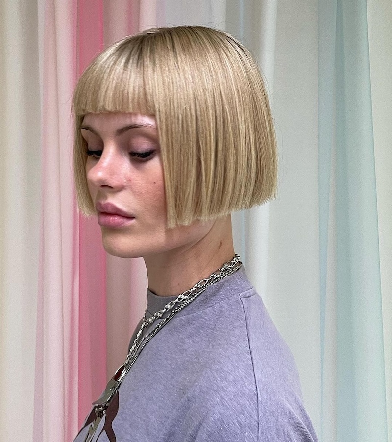 tagli-capelli-dicembre-2024-caschetto-biondo