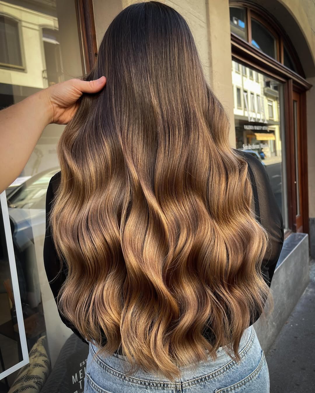 golden-glass-hair-castani