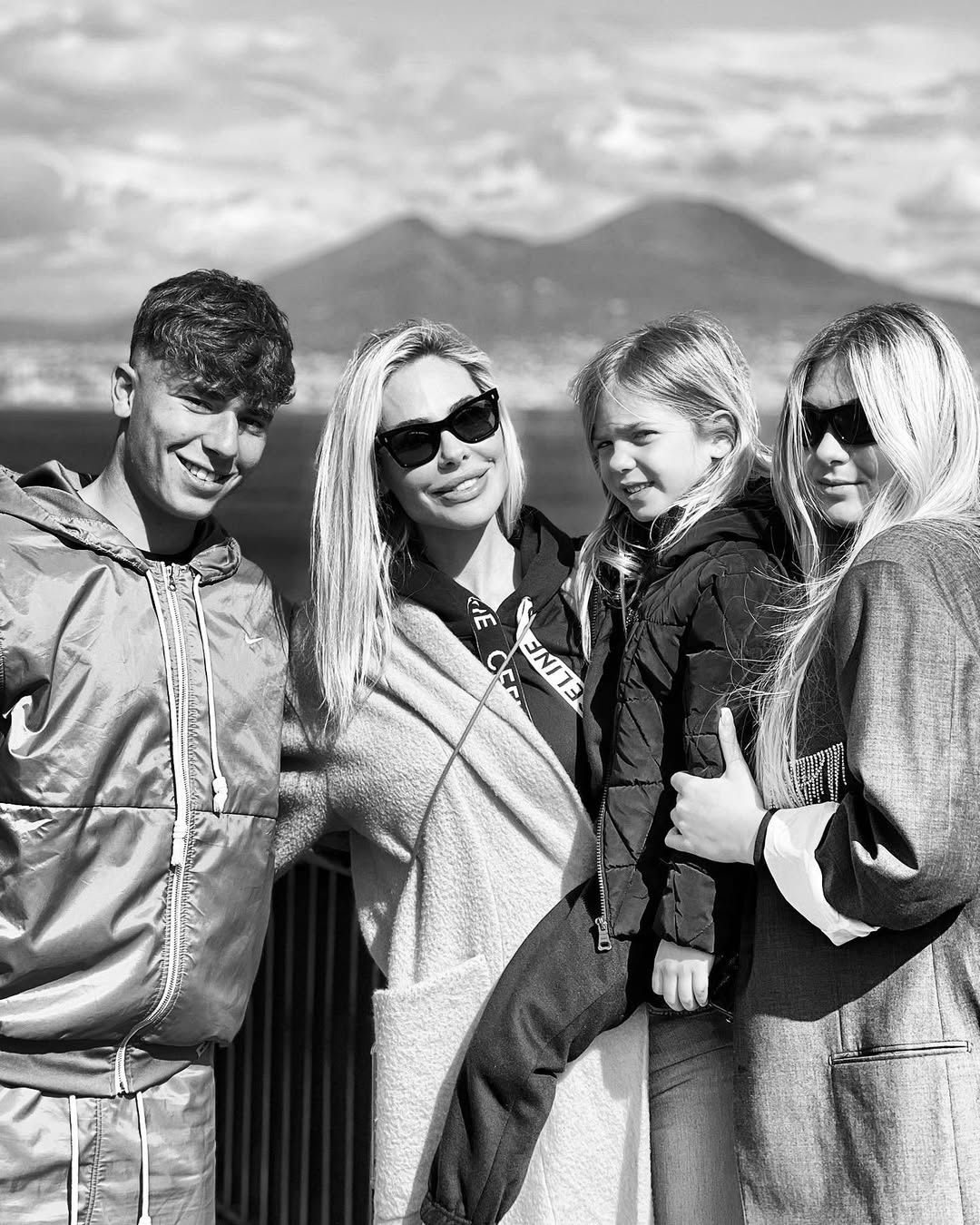 ilary-blasi-serie-netflix-figli