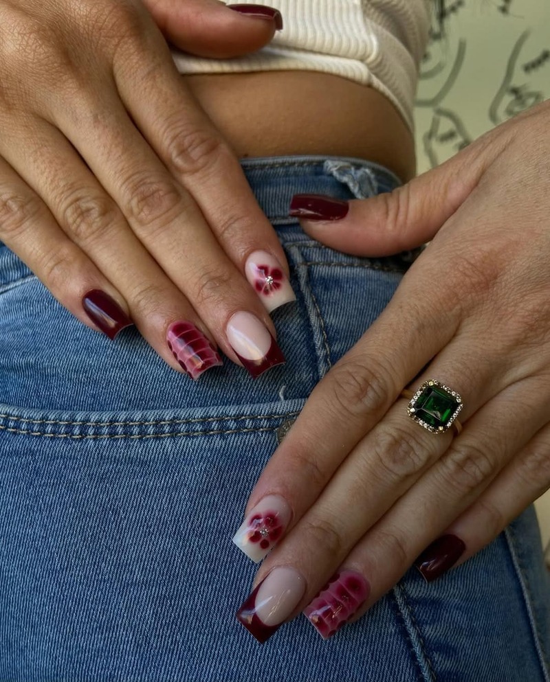 smalto-rosso-ciliegia-scuro-nail-art