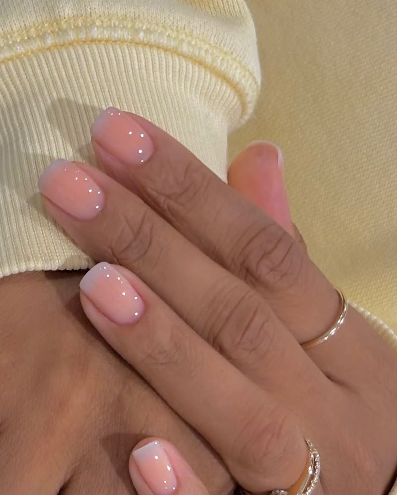 ice-cream-manicure-glossy
