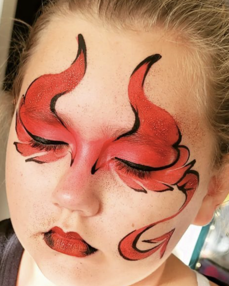trucco-diavoletta-bambina-rosso
