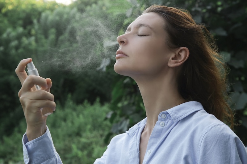 come-usare-acqua-termale-la-roche-posay-viso