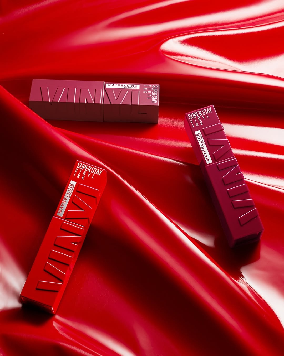 come-usare-maybelline-superstay-vinyl-ink-rossi