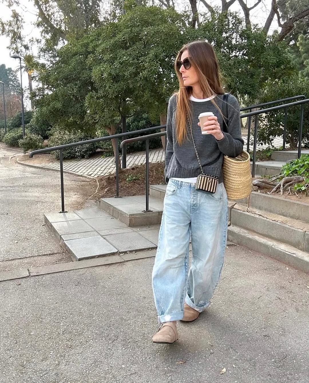 come-vestirsi-marzo-2025-grigio