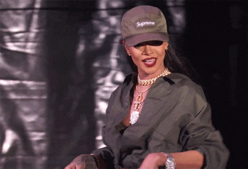 decollete-mandorla-gif